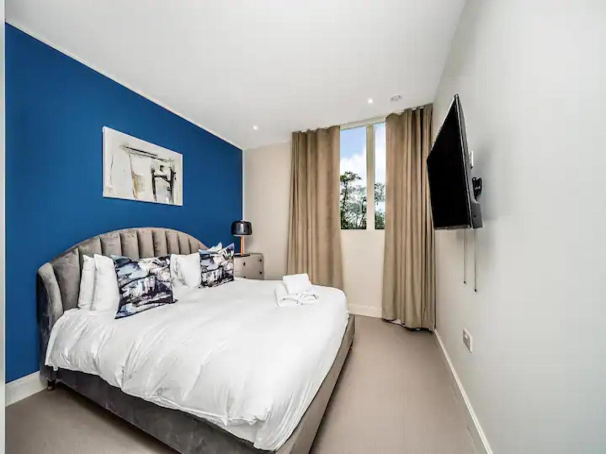 Pass The Keys Penthouse Oasis In Trendy Fulham Lägenhet London Exteriör bild